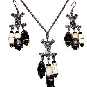 Tribal Black & White Necklace & Earring Set